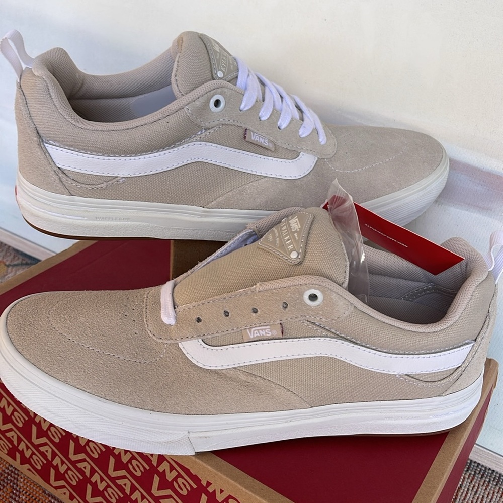 Vans WMNS Kyle Walker Pro
Antique/Rose
VN0A4UWS2LY
Sneakers - Picture 11 of 16